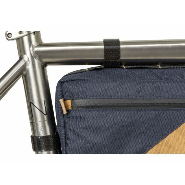 product/a/g/agu_41503800-554_5.jpg