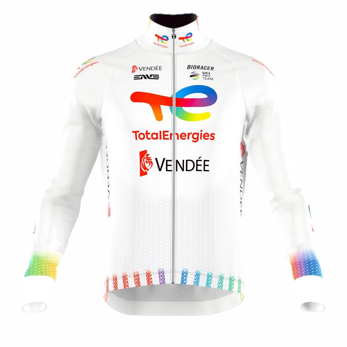 product/b/i/bioracer_co_br11200_prj24_011833_merch-total-energies-2025_1.jpg