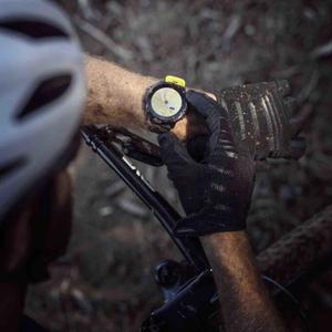 Connected Watches & Wristbands