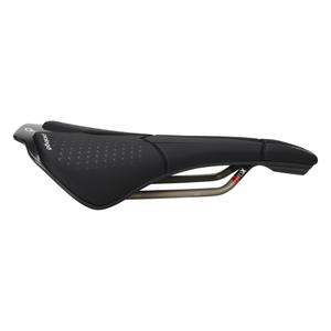 scm5tn0hb00-am-saddle-prologo-scratch-m5-tirox-black-250x140-mm