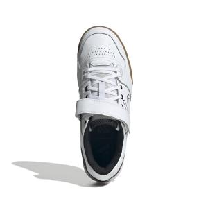 product/a/d/adidas_ih1310_3_footwear_photography_top_portrait_view_white-nw091625.jpg