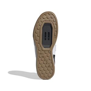 product/a/d/adidas_ih1310_4_footwear_photography_bottom_view_white-nw091625.jpg