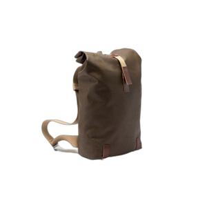 br209-mos-backpack-brooks-england-pickwick-small-moss-12-l