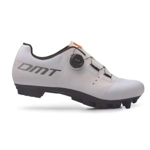 10dmt25km40078-cycling-shoes-dmt-km4-white-white
