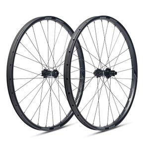 726551-pair-of-wheels-fsa-gradient-tlr-shimano-loading-29